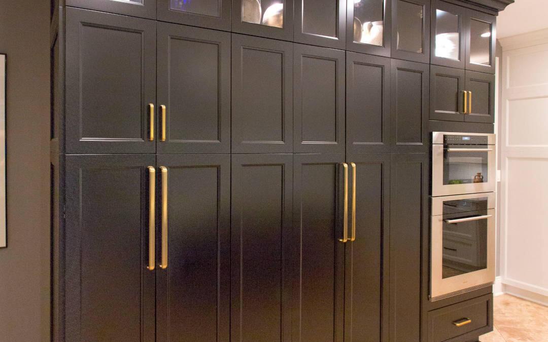 Large cabinet makers have advantages over small shops