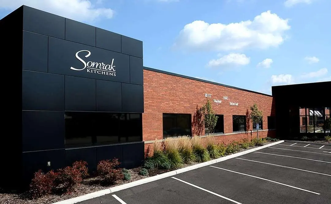 somrak_exterior_hq